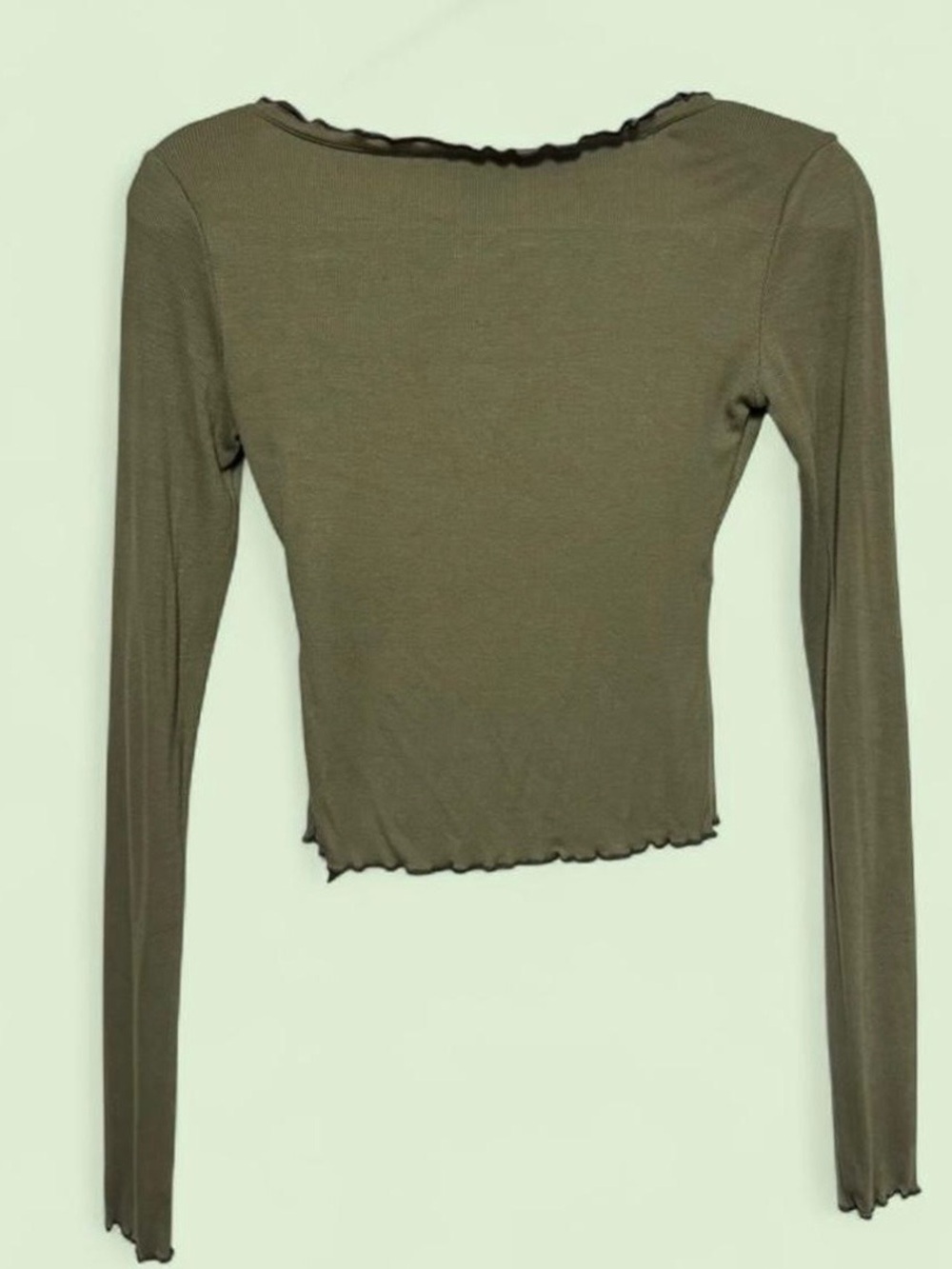 Urban Outfitters Green Long-Sleeve Babydoll Top with Bow & Lettuce Trim - Picture 2 of 3